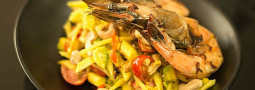 Green Mango Salad w/ Shrimps & Cashews